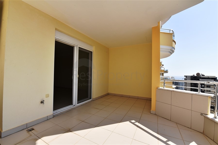 طابق مرتفع - شقة عائلية واسعة - ضمن مجمع مخدم جيدا- في مهموتلار / الانيا 