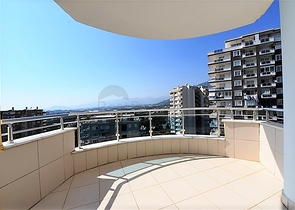 طابق مرتفع - شقة عائلية واسعة - ضمن مجمع مخدم جيدا- في مهموتلار / الانيا 