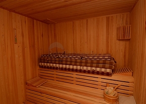 طابق مرتفع - شقة عائلية واسعة - ضمن مجمع مخدم جيدا- في مهموتلار / الانيا 