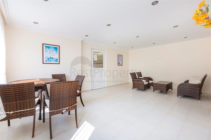 طابق مرتفع -اطلالة مفتوحة - شقة عائلية 2 غرفة وصالة - مهموتلار /الانيا 