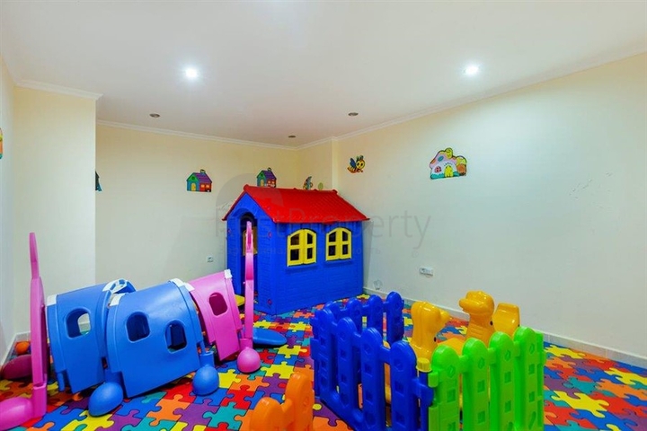 طابق مرتفع -اطلالة مفتوحة - شقة عائلية 2 غرفة وصالة - مهموتلار /الانيا 