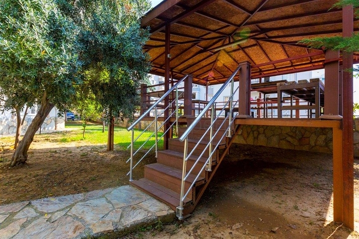 طابق مرتفع -اطلالة مفتوحة - شقة عائلية 2 غرفة وصالة - مهموتلار /الانيا 