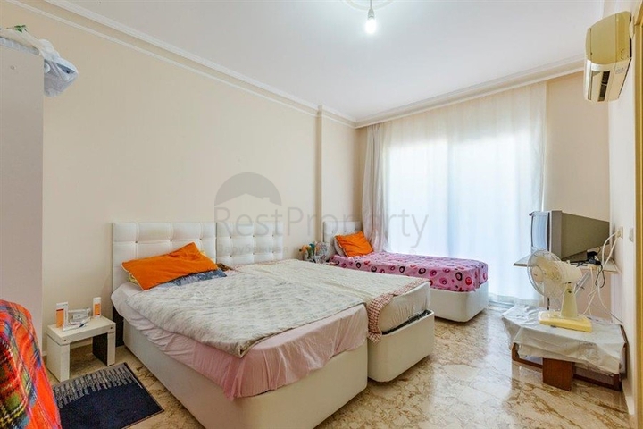 طابق مرتفع -اطلالة مفتوحة - شقة عائلية 2 غرفة وصالة - مهموتلار /الانيا 