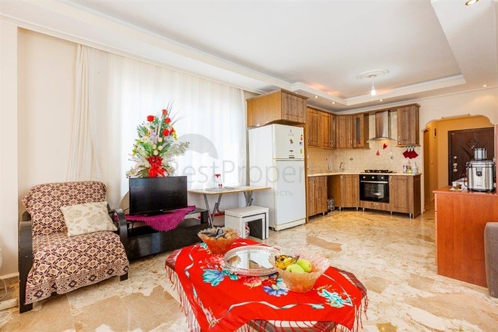 طابق مرتفع -اطلالة مفتوحة - شقة عائلية 2 غرفة وصالة - مهموتلار /الانيا 