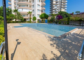 طابق مرتفع -اطلالة مفتوحة - شقة عائلية 2 غرفة وصالة - مهموتلار /الانيا 