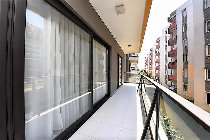 شقة مؤثثة - ضمن مجمع سكني فاخر وقريب من البحر - اوبا / الانيا 