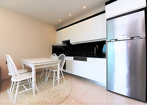 مجمع فاخر - شقة مؤثثة من تصميم 1+1 - في كارجي جاك / الانيا 