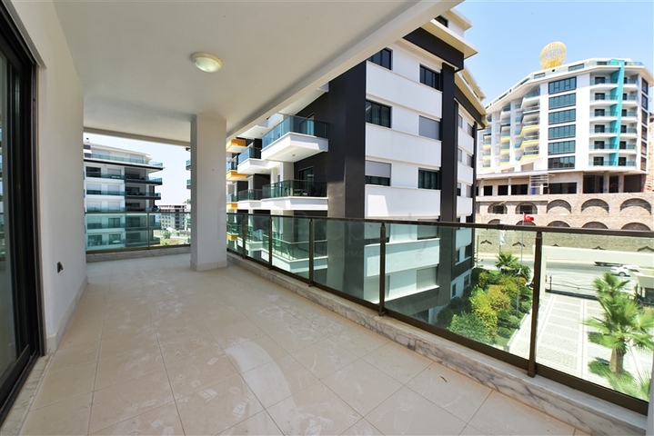 دوبلكس ارضية - تصميم 1+4 - مفروشة - ضمن مجمع فاخر / كارجي جاك / الانيا 