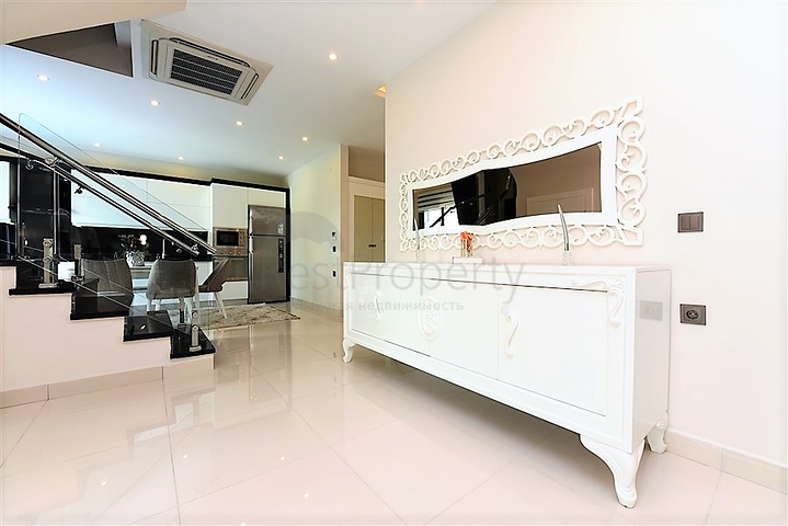 دوبلكس ارضية - تصميم 1+4 - مفروشة - ضمن مجمع فاخر / كارجي جاك / الانيا 