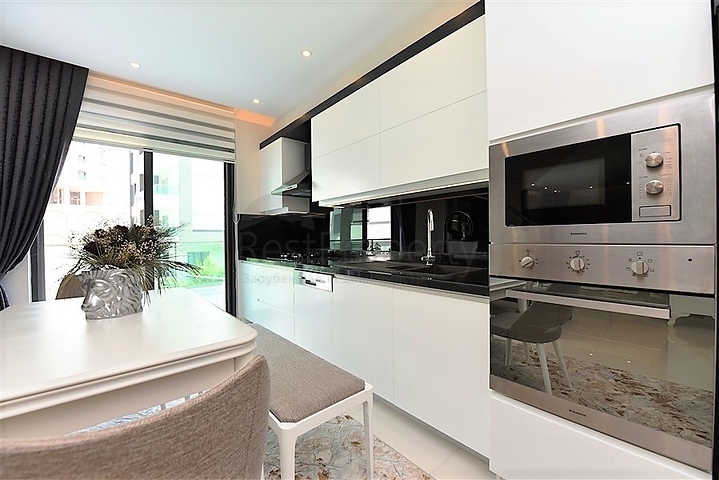 دوبلكس ارضية - تصميم 1+4 - مفروشة - ضمن مجمع فاخر / كارجي جاك / الانيا 