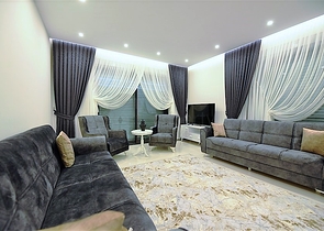 دوبلكس ارضية - تصميم 1+4 - مفروشة - ضمن مجمع فاخر / كارجي جاك / الانيا 