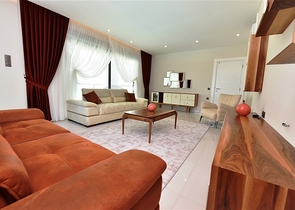 دوبلكس ارضية - تصميم 1+4 - مفروشة - ضمن مجمع فاخر / كارجي جاك / الانيا 