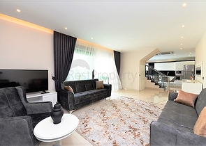 دوبلكس ارضية - تصميم 1+4 - مفروشة - ضمن مجمع فاخر / كارجي جاك / الانيا 