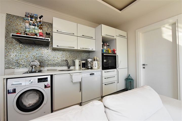 اطلالة بحر مباشرة - شقة فاخرة تصميم 1+1 - ضمن مجمع 5 نجوم / كاستل / الانيا  