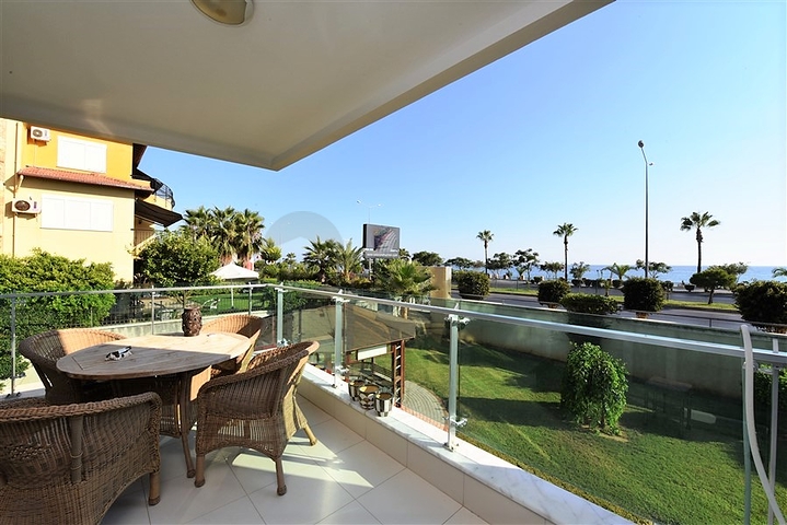 اطلالة بحر مباشرة - شقة فاخرة تصميم 1+1 - ضمن مجمع 5 نجوم / كاستل / الانيا  