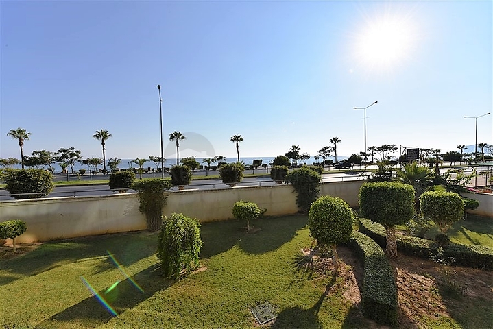 اطلالة بحر مباشرة - شقة فاخرة تصميم 1+1 - ضمن مجمع 5 نجوم / كاستل / الانيا  