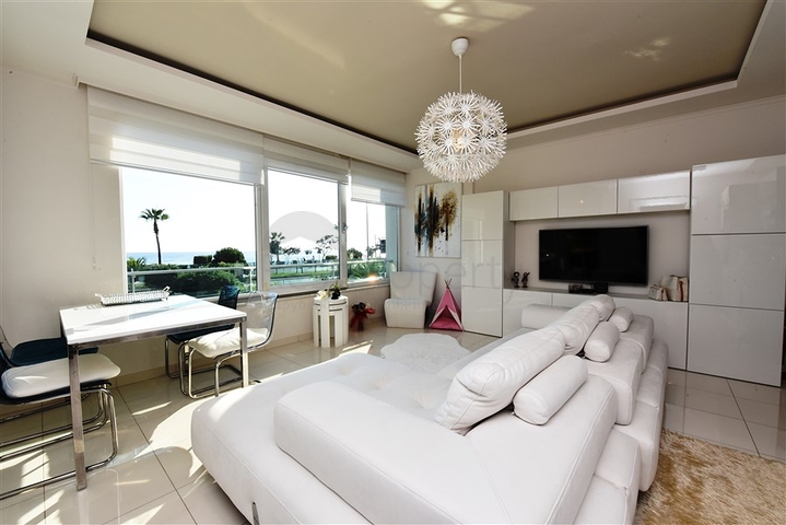 اطلالة بحر مباشرة - شقة فاخرة تصميم 1+1 - ضمن مجمع 5 نجوم / كاستل / الانيا  