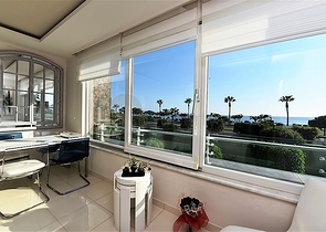 اطلالة بحر مباشرة - شقة فاخرة تصميم 1+1 - ضمن مجمع 5 نجوم / كاستل / الانيا  