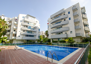 شقة 2 + 1 في مجمع ليمان كونيالتي على بعد 600 م من البحر