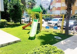 شقة 2 + 1 في مجمع ليمان كونيالتي على بعد 600 م من البحر