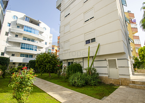 شقة 2 + 1 في مجمع ليمان كونيالتي على بعد 600 م من البحر