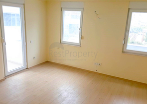 شقة 2 + 1 في مجمع ليمان كونيالتي على بعد 600 م من البحر