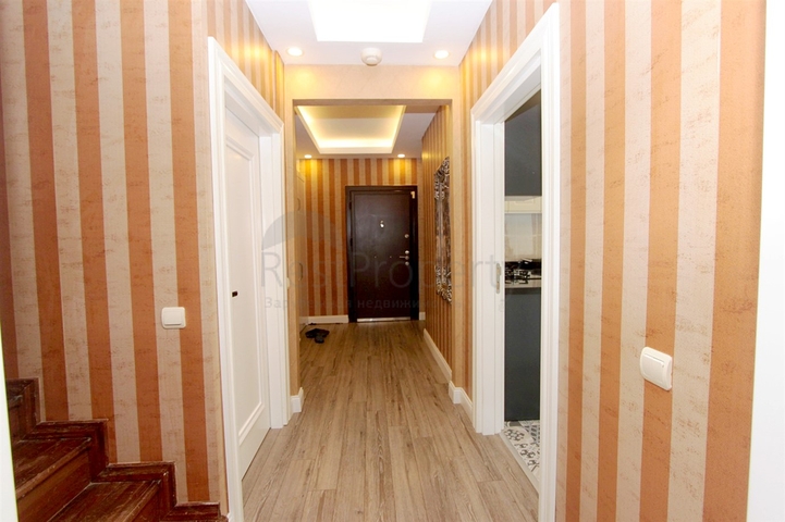 فيلا 5 + 1 في مجمع مع مسبح في دوشيميتي أنطاليا