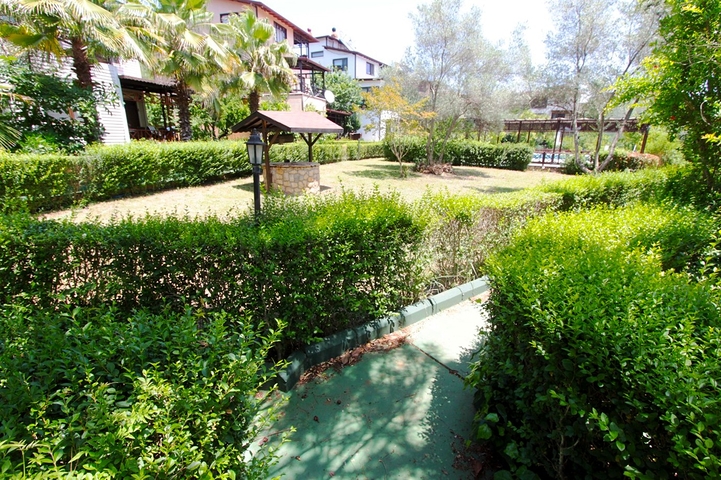 فيلا 5 + 1 في مجمع مع مسبح في دوشيميتي أنطاليا