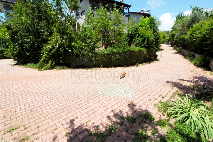 فيلا 5 + 1 في مجمع مع مسبح في دوشيميتي أنطاليا