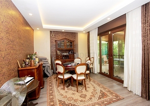 فيلا 5 + 1 في مجمع مع مسبح في دوشيميتي أنطاليا