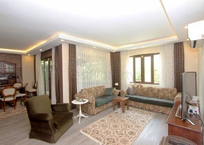 فيلا 5 + 1 في مجمع مع مسبح في دوشيميتي أنطاليا