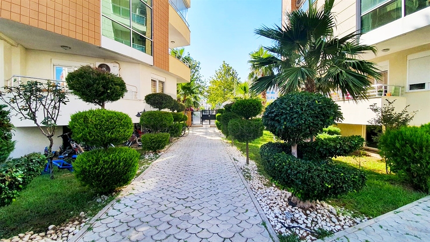 شقة 1 + 1 مع أثاث في كونيالتي أنطاليا