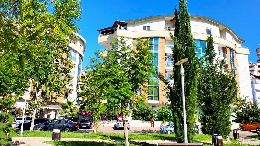 شقة 1 + 1 مع أثاث في كونيالتي أنطاليا