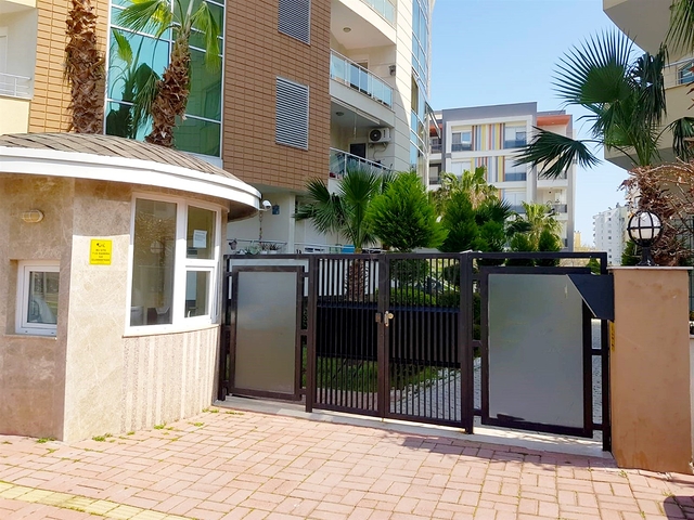 شقة 1 + 1 مع أثاث في كونيالتي أنطاليا