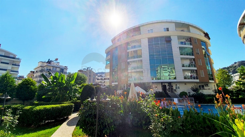 شقة 1 + 1 مع أثاث في كونيالتي أنطاليا