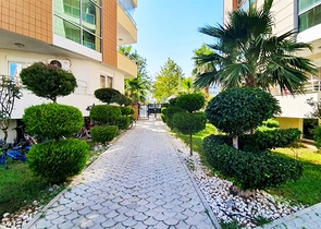 شقة 1 + 1 مع أثاث في كونيالتي أنطاليا