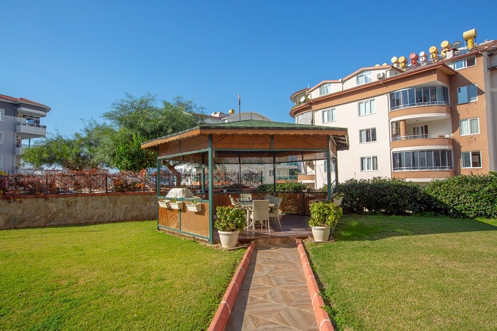 بسعر منافس -شقة مفروشة 1+2 غرفتين وصالة -في منطقة توسمور المركزية / الانيا 