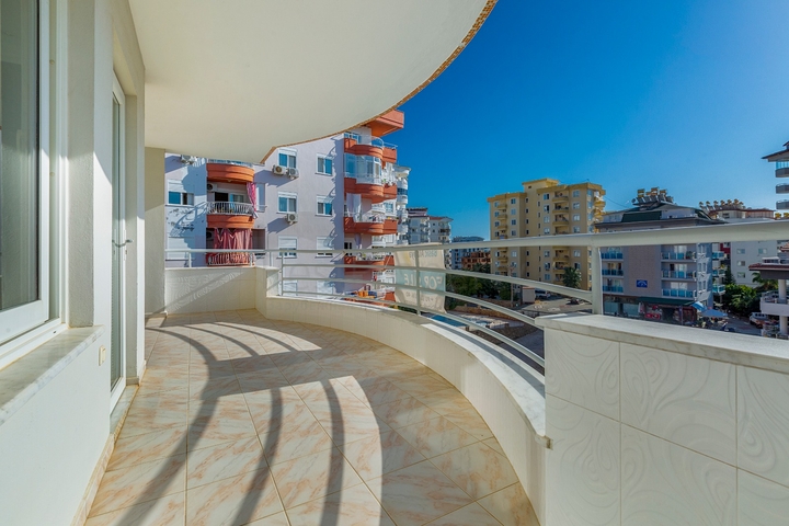 بسعر منافس -شقة مفروشة 1+2 غرفتين وصالة -في منطقة توسمور المركزية / الانيا 