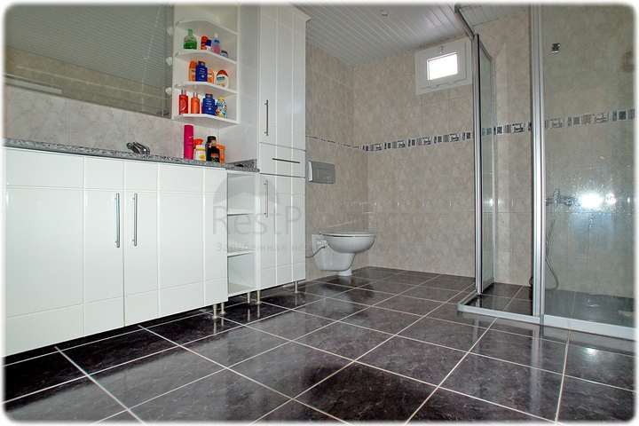 بسعر منافس -شقة مفروشة 1+2 غرفتين وصالة -في منطقة توسمور المركزية / الانيا 