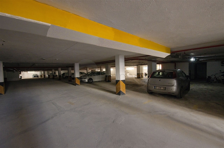 شقة 2 + 1 مع أثاث في هورما كونيالتي