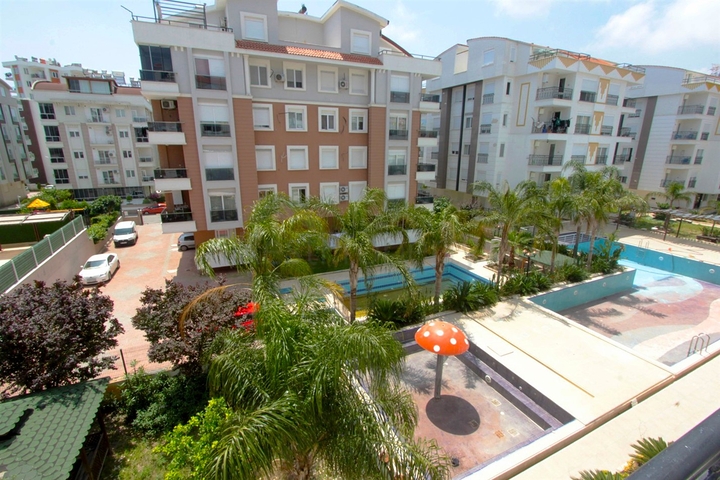 شقة 2 + 1 مع أثاث في هورما كونيالتي