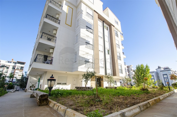 شقة 2 + 1 مع أثاث في هورما كونيالتي