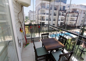 شقة 2 + 1 مع أثاث في هورما كونيالتي