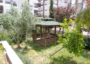 شقة 2 + 1 مع أثاث في هورما كونيالتي