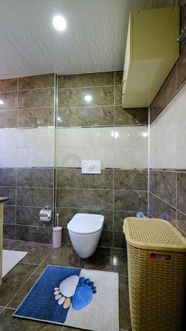 دوبلكس باطلالة بحرية ساحرة - في مركز مدينة الانيا 