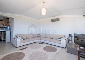 دوبلكس باطلالة بحرية ساحرة - في مركز مدينة الانيا 