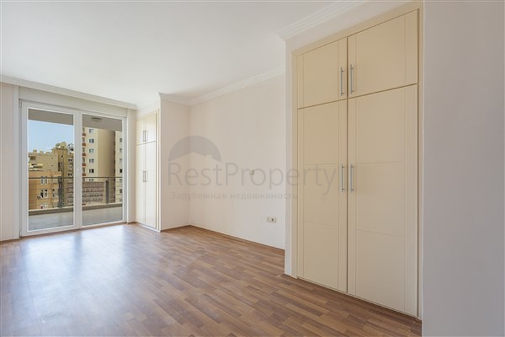 شقة واسعة مع مطبخ منفصل -تصميم 2 غرفة وصالة - ضمن مجمع فاخر - مهموتلار / الانيا 