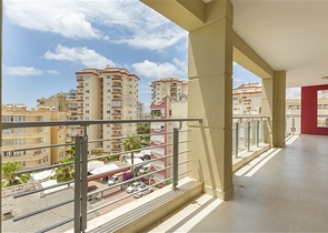 شقة واسعة مع مطبخ منفصل -تصميم 2 غرفة وصالة - ضمن مجمع فاخر - مهموتلار / الانيا 