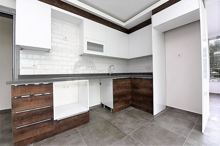 في مركز الانيا - قريبة من شاطئ كليوباترا - شقة غرفتين وصالة - الانيا سنتر 