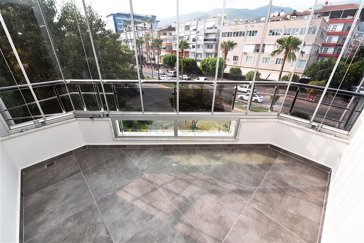 في مركز الانيا - قريبة من شاطئ كليوباترا - شقة غرفتين وصالة - الانيا سنتر 